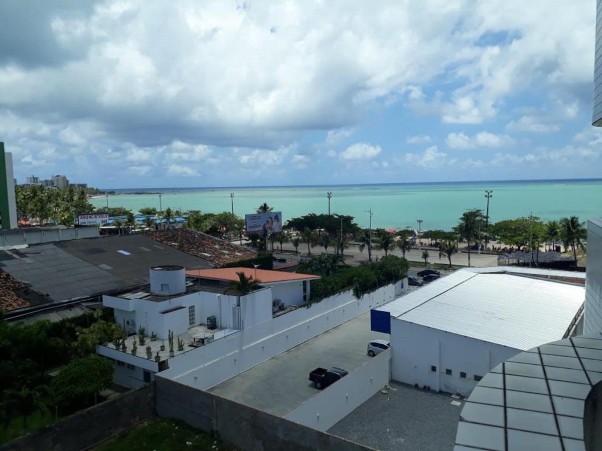 Na Beira Mar De Pajucara- Edif Neo- Apartamento Quarto E Sala - Possui Varanda- Vista Lateral Do Mar -Rua Julio Plech Filho 60 Esquina Com Avenida Doutor Antonio Gouveia - Consumo Eletrico E Pago No Ckeck-Out 1Kwh E 1,35 Reias- Tem Tela De Protecao Apartment Maceio  Luaran gambar