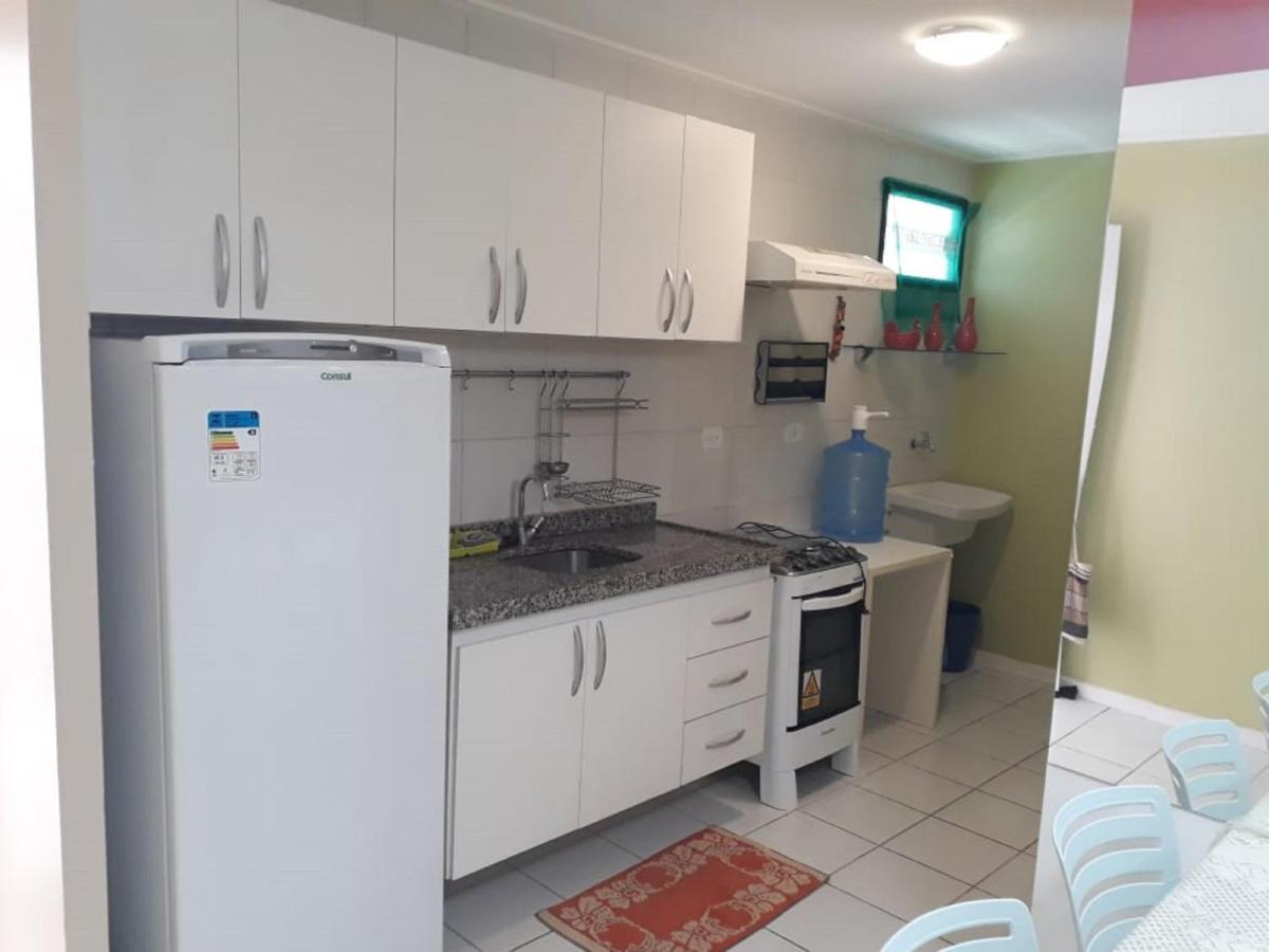 Na Beira Mar De Pajucara- Edif Neo- Apartamento Quarto E Sala - Possui Varanda- Vista Lateral Do Mar -Rua Julio Plech Filho 60 Esquina Com Avenida Doutor Antonio Gouveia - Consumo Eletrico E Pago No Ckeck-Out 1Kwh E 1,35 Reias- Tem Tela De Protecao Apartment Maceio  Luaran gambar