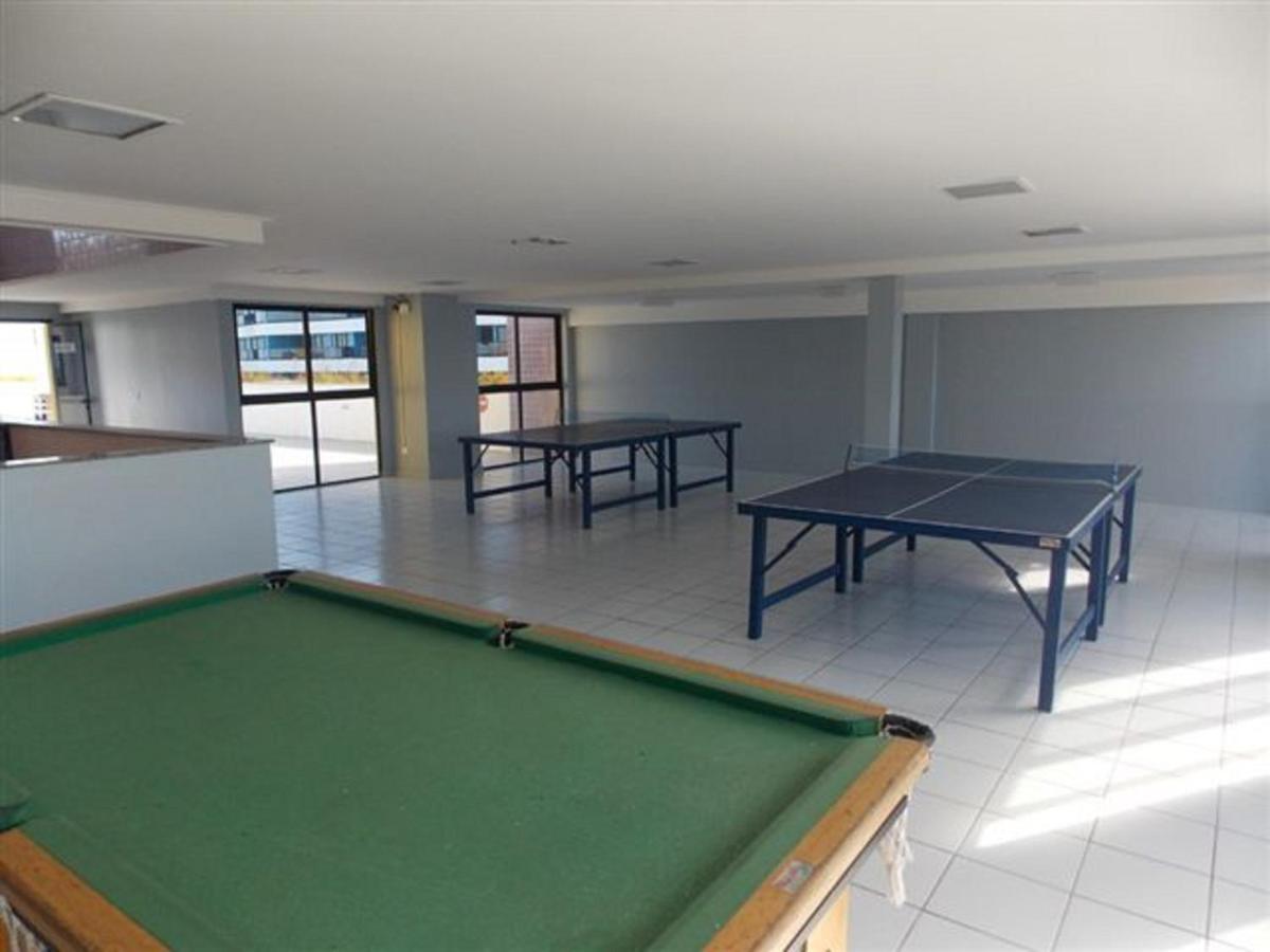 Na Beira Mar De Pajucara- Edif Neo- Apartamento Quarto E Sala - Possui Varanda- Vista Lateral Do Mar -Rua Julio Plech Filho 60 Esquina Com Avenida Doutor Antonio Gouveia - Consumo Eletrico E Pago No Ckeck-Out 1Kwh E 1,35 Reias- Tem Tela De Protecao Apartment Maceio  Luaran gambar